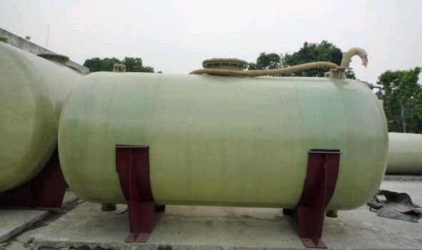 玻璃钢储存罐遭到侵蚀的内部条件及保养技巧 玻璃钢储存罐